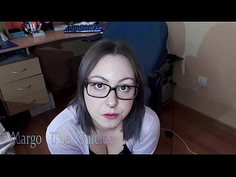 ❤️ Ọmọbinrin ti o ni gbese pẹlu awọn gilaasi buruja Dildo jinna lori Kamẹra ❤ wa %yo.purchasexz.top